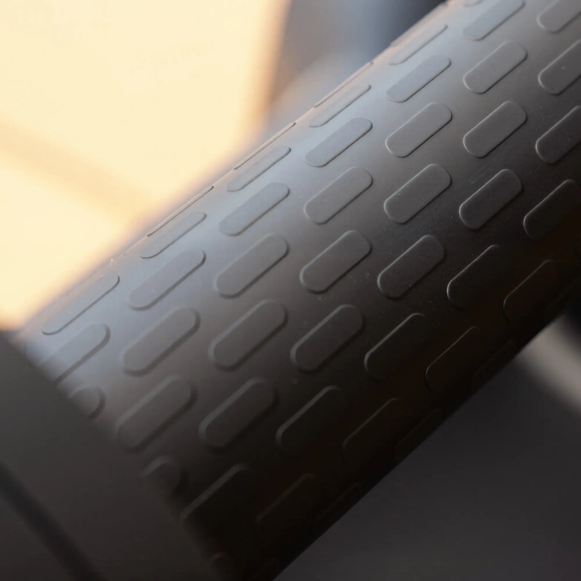 Tousains Adjustable Dumbbell MX55 is sweat-resistant and non-slip