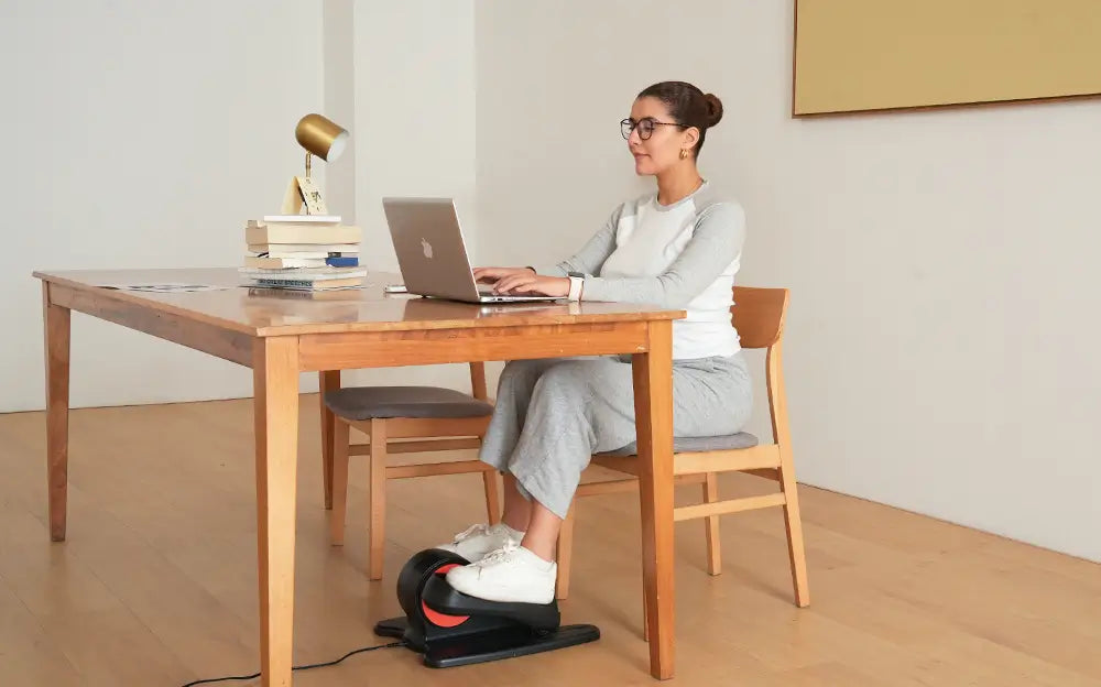 Use this electric elliptical trainer while working