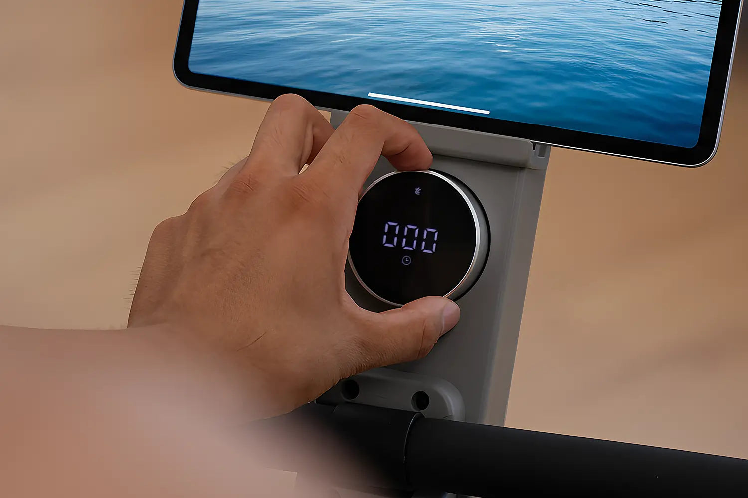 Tousains rowing machine with 32 resistance levels